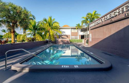 Modern Boca Condo Near FAU - 2 KING BR, Pool - Foto 26