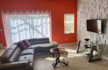 Island Abode -near Disney - Photo 9