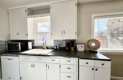 Historic 2 bedroom home in Old Town-main floor - Foto 9