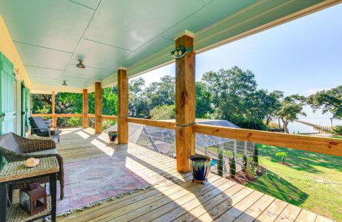 Waterfront Gulf Coast Home with Outdoor Oasis! - Foto 22