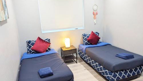 Lucky Charm 4 Bedroom Mid-City Apartment - Foto 4