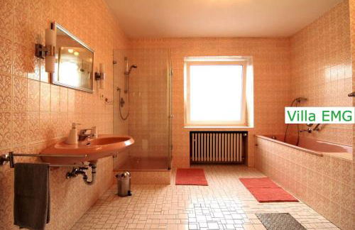 Ferienhaus Landhaus EMG Kempen, in Alleinlage nah Düsseldorf und Venlo mit Pool und Garten für Familien Gruppen bis 22 Personen - Foto 34