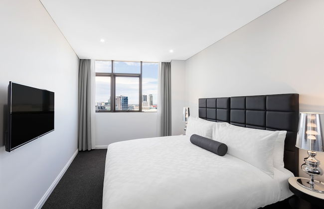 Meriton Suites Church Street, Parramatta - Photo 45