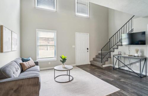 Spacious 1 Bed 15 Bath Towmhome I Ellenwood - Foto 3