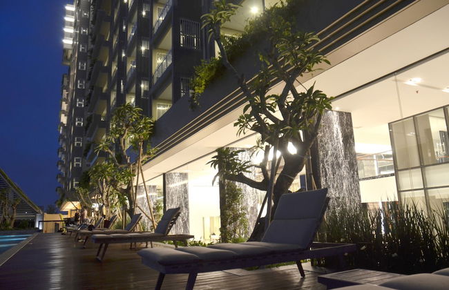 Private Landmark Paskal Condonium - Photo 25