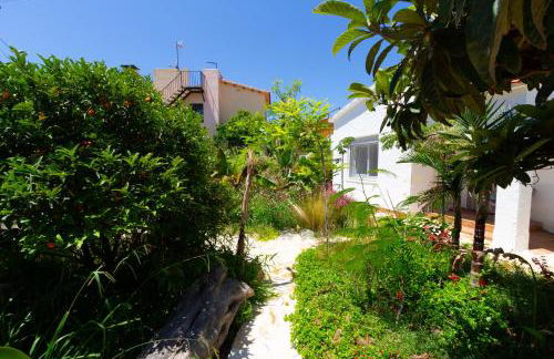 Tropical Oasis Costa Dorada with private pool - Foto 48