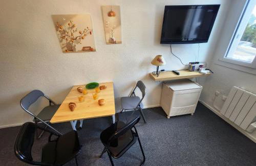 Studio pratique en RdC, au calme, avec vue - Foto 41