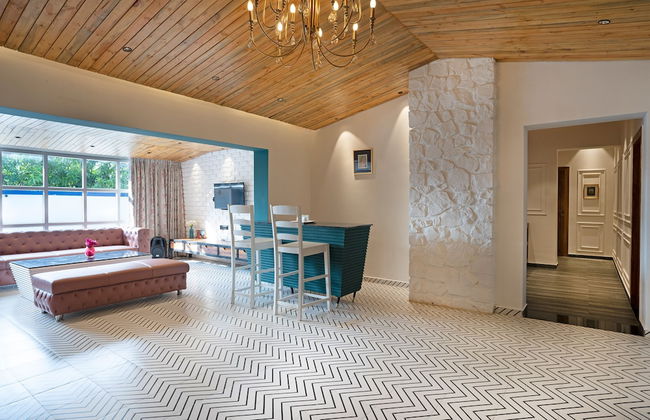 Heritage Villa by Shiloh Stays Igatpuri - Photo 18