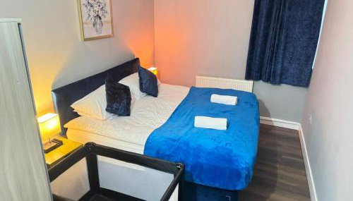 2 Bed Town Centre Nr Theatre Free Park Wi-Fi & garden - Foto 5