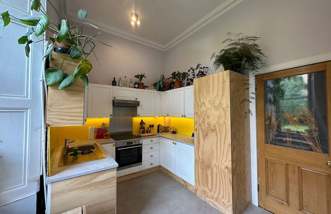 Quirky Apartment in the Heart of Leith With Garden - Foto 3