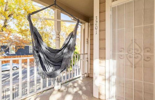 A+ 2 BR Victorian Home away from Home - Foto 25