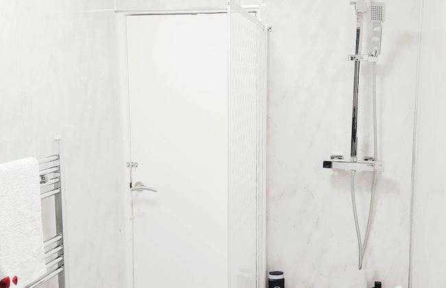 Warm Cosy Family Home With Free Parking - Foto 23