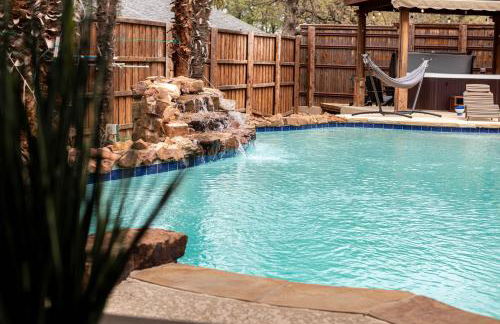 Pool house with hot tub and cinema - Foto 2