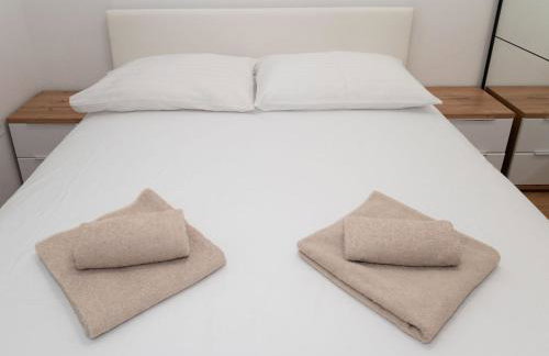 Five Bedroom Villa With Pool - Foto 18