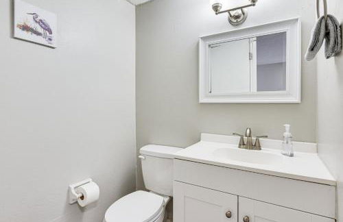 2 Mi to Garniers Beach Park Pet-Friendly FWB Home - Foto 11