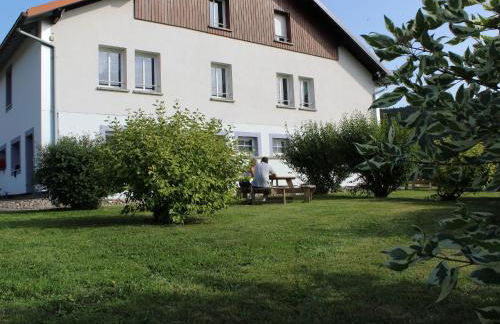 Gîte Confortable en Pleine Nature avec Cheminée et Accès Direct aux Sentiers, Proche Gérardmer et Lac - FR-1-589-124 - Photo 7