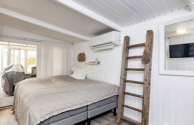 4 Person Holiday Home in Karrebaeksminde - Photo 2