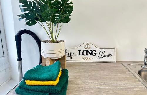 Cozy Family House 10 min from Manchester Airport - Photo 11