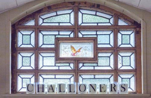 The Challoners - Photo 7