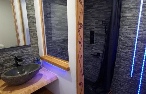 Appartement Romantique Climatisé BELORIZON - 30 min de la mer - Foto 2