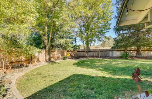 Redding Home with Patio Near Fishing! - Foto 24