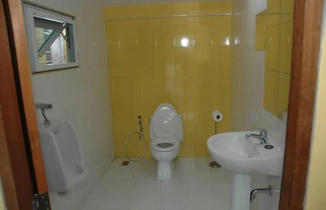 Tharnrarin Villa Suphan Buri - Photo 46