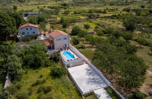 Villa Arbareto with heated swimming pool - Photo 39