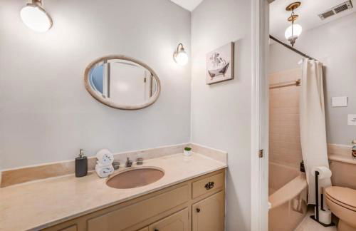 Near the Airport and Graceland Holmesdale Hideout - Foto 10