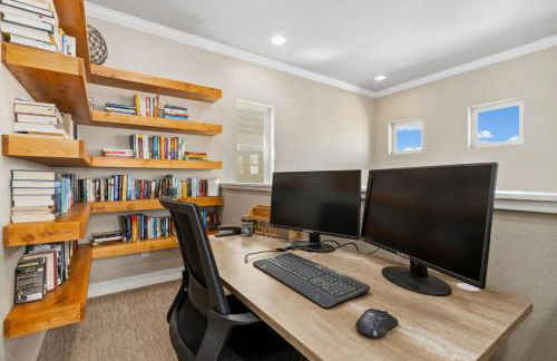 Sleek Home Near Old Town W/ Rftp Hot Tub & Mtn Views - Foto 36