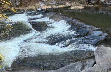 The Onyx - Walk to Falls, Hot Tub, Resort Access, Luxe Approved - Foto 70