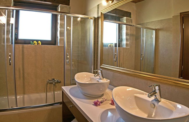 Luxurious Villa With Private Pool, Near a Couple of Restaurants & Sandy Beach - Foto 14