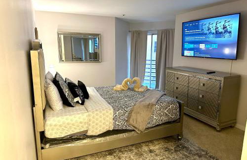 Mid-City Charm 2BR Near LAs Hotspots! - Foto 35