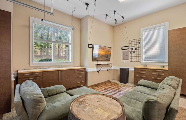 Livin' Large Lake Norman Estate w/ Pool, Dock, Game Room & Scenic Views - Photo 29