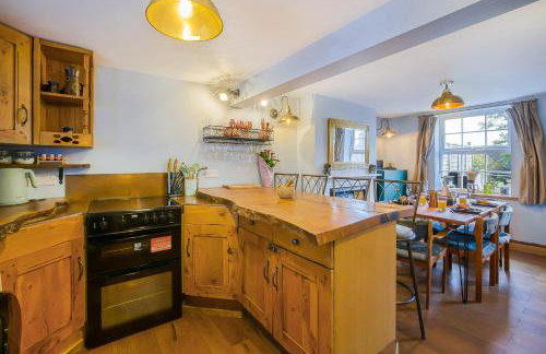 Adorable quirky country cottage - Foto 38