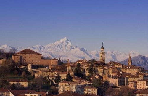 Saluzzo Historic Center Apartment - Foto 25