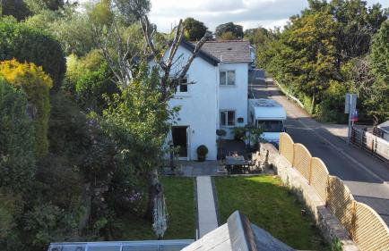 Cartref, 1860s family home. - Foto 1