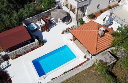 Holiday - Therapy - Foto 16