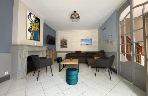 Embruns maison spacieuse rénovée 5 ch 3 sdb 2 WC belle terrasse aménagée barbecue à 250 m de la plage en plein centre d' Arromanches au coeur des plages du débarquement, proximité de Bayeux - Foto 15