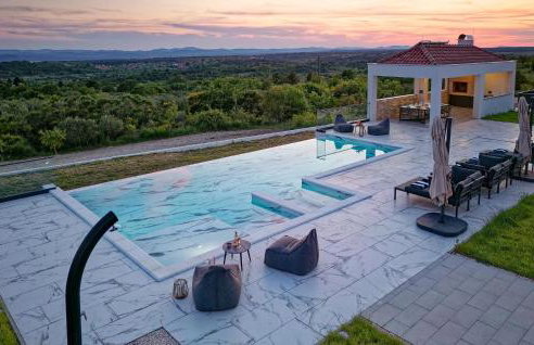 4 Bedroom Awesome Home In Dubravice - Foto 15