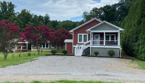 The Farmhouse at Wolfehaven - Foto 3