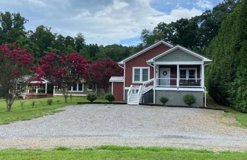 The Farmhouse at Wolfehaven - Foto 3