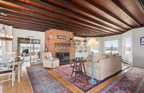 Stunning Waterfront Home w Private Dock - Foto 4