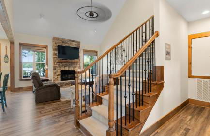 Spacious Waterfront Home on Lake Norman with Firepit Views and Dock Access - Foto 76