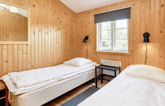 6 Person Holiday Home in Rodvig Stevns - Foto 3