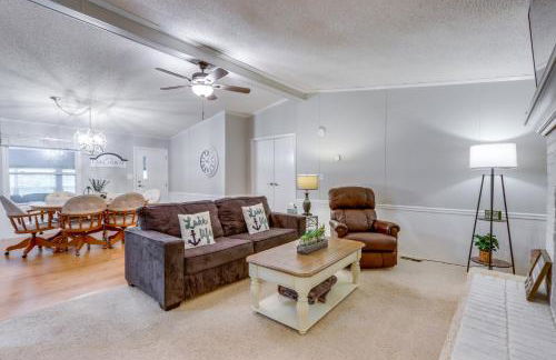 8 Mi to Beach Lake-View Haven in Linn Creek! - Foto 5