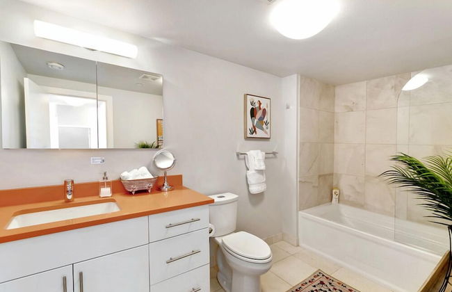 The Penthouse Loft in the Heart of Old Town! - Photo 21