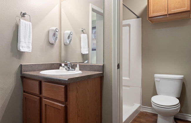 Eagle's Den Suites Carrizo Springs a Travelodge by Wyndham - Foto 19