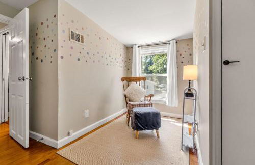 Fenced-in Yard Work From Home Elwyn Park - Foto 28