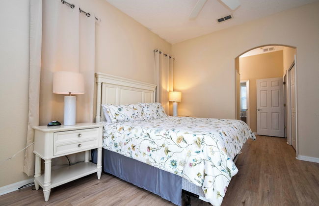 Stunning 5 Bd Home w Pool Close to Disney 7420 - Foto 9