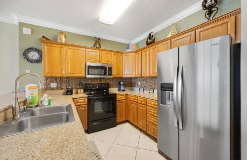 PARKING INCLUDED-Beachfront 2BD Ocean Villa! Gorgeous Amenities, Private Complex - Photo 16